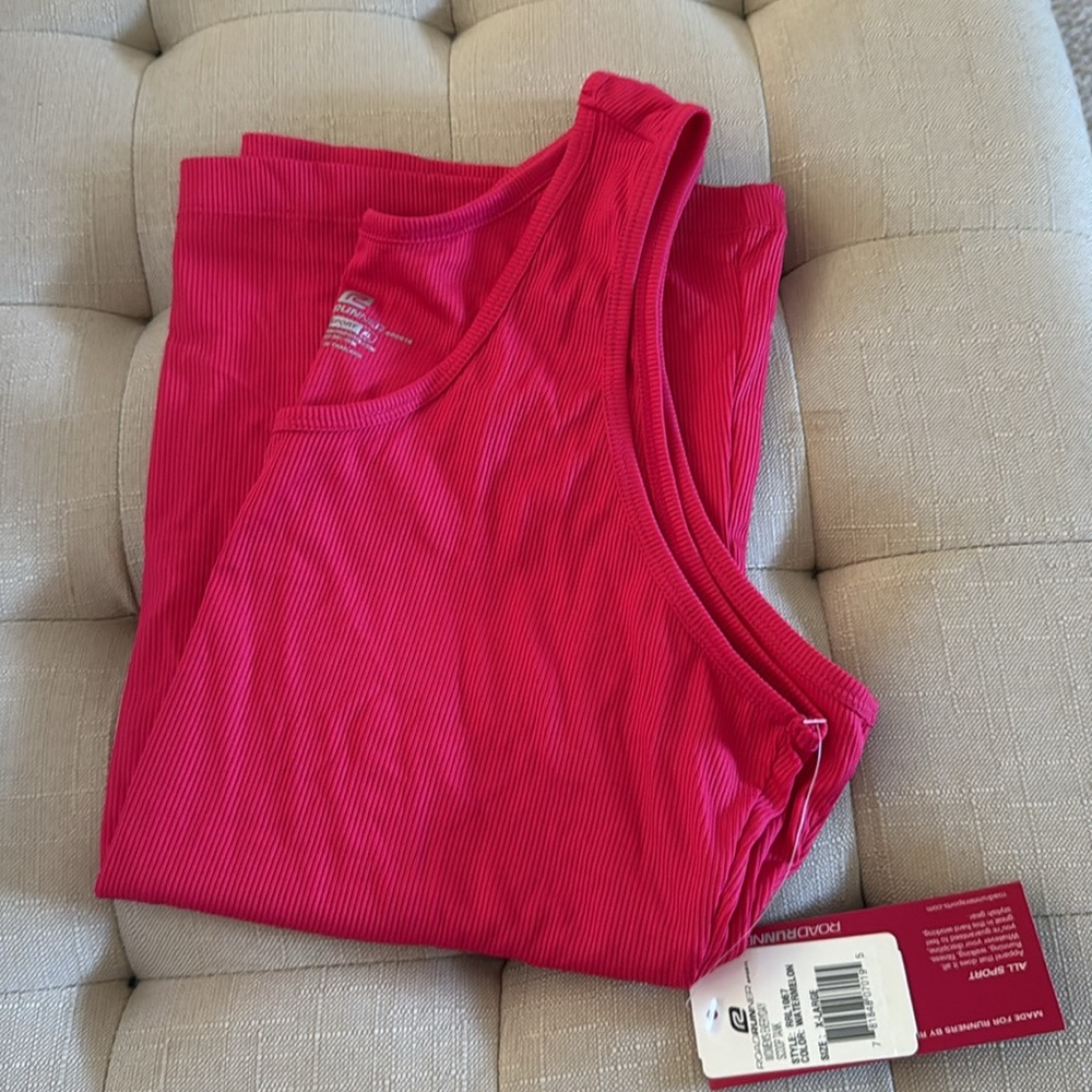 NWT Road Runner Sports Women’s Ribbed Tank